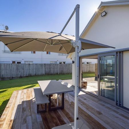 The Iconic Kiwi Bach, Full Site Downtown Mount Villa Mount Maunganui Exterior photo