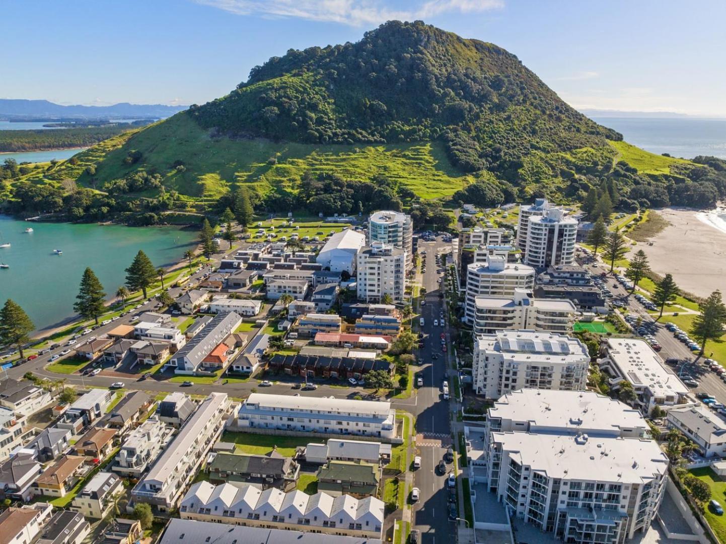 The Iconic Kiwi Bach, Full Site Downtown Mount Villa Mount Maunganui Exterior photo