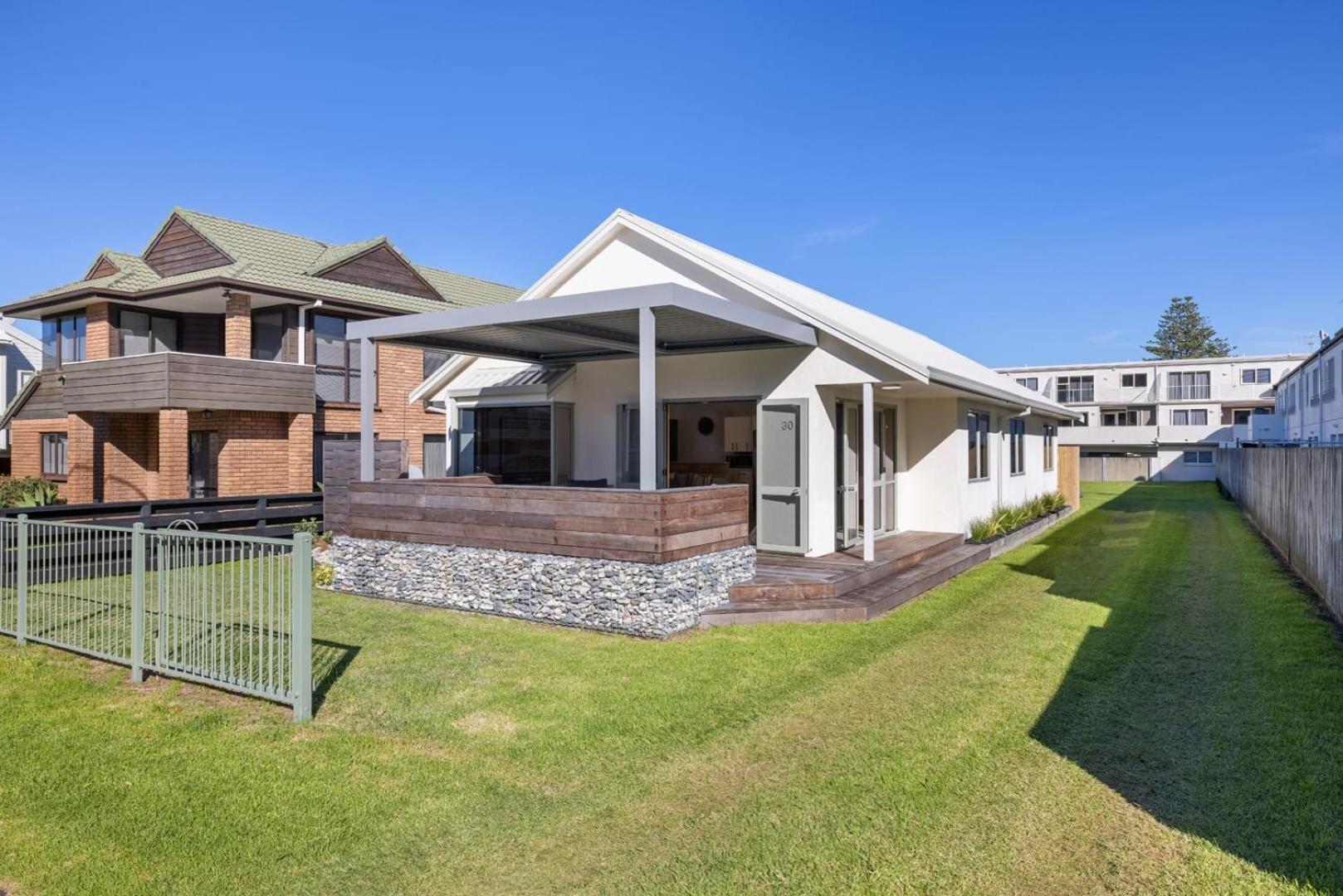The Iconic Kiwi Bach, Full Site Downtown Mount Villa Mount Maunganui Exterior photo